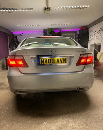 Lexus LS cena 48000 przebieg: 177100, rok produkcji 2009 z Janikowo małe 529